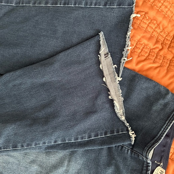 SOLD OUT Free People Penny Pull-On Flare Jeans sz 24 - Picture 8 of 8